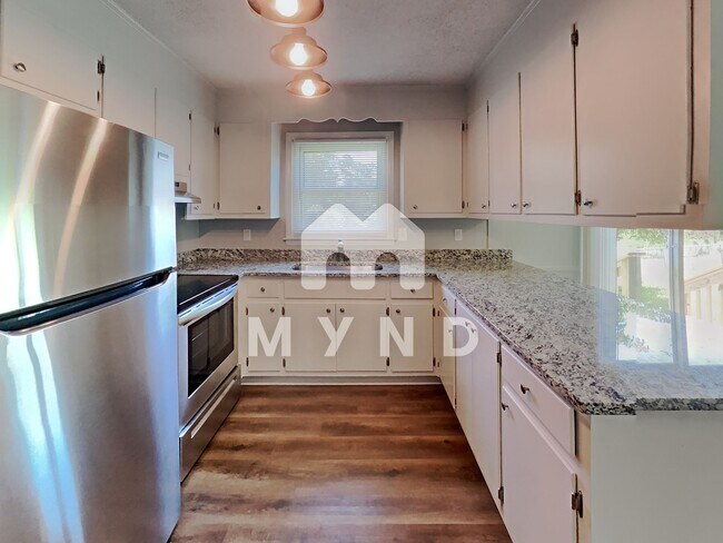 Building Photo - 4010 Angus Dr
