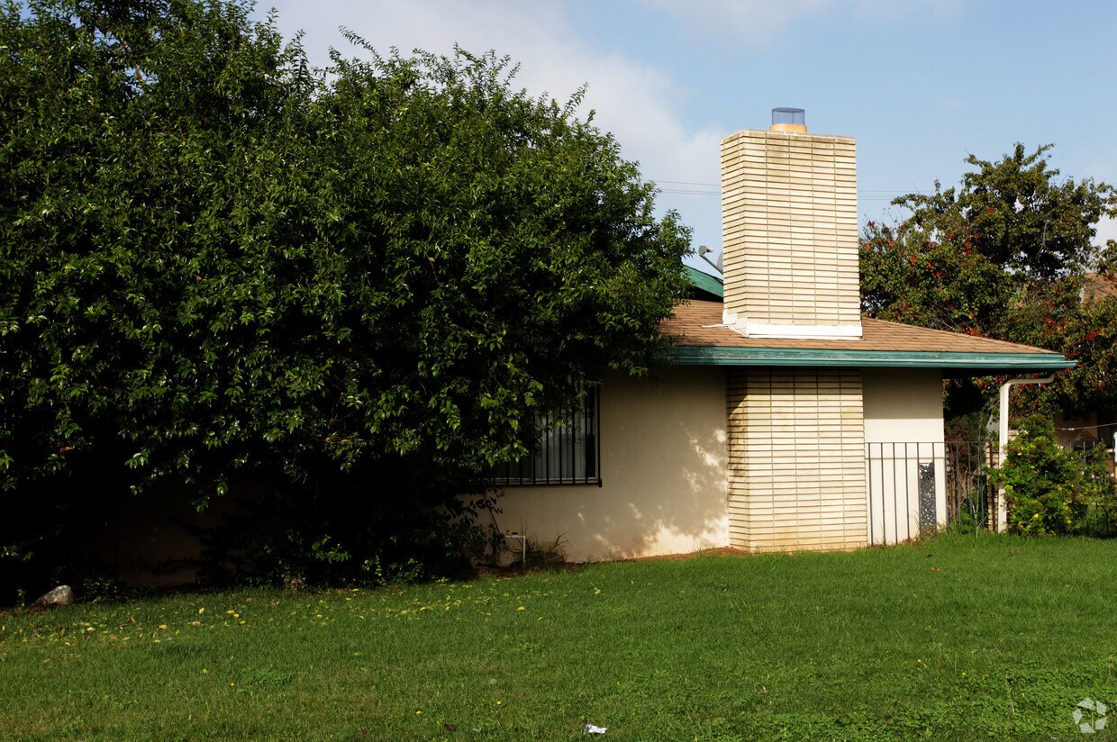 Foto del edificio - 13981 Courage St