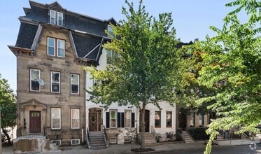 Building Photo - 302 K St