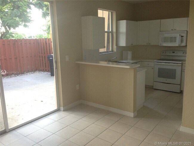 Building Photo - 12376 SW 126th Ave