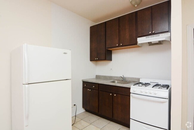 Building Photo - 2737 N Spaulding Ave