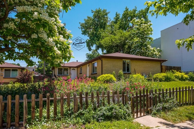 Building Photo - 2246 N Franklin St