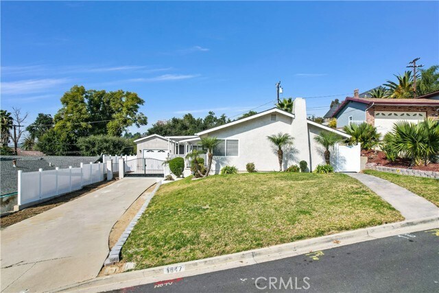 Building Photo - 1547 McLeod Pl