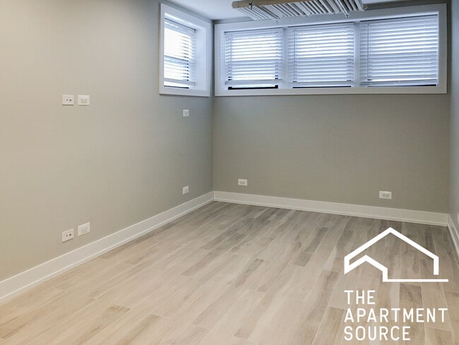 Foto del edificio - 3501 N Greenview Ave