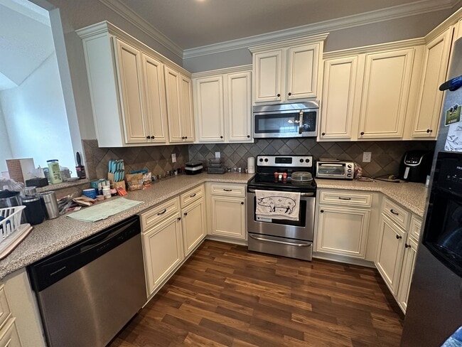 Foto del edificio - 1929 Leighton Dr