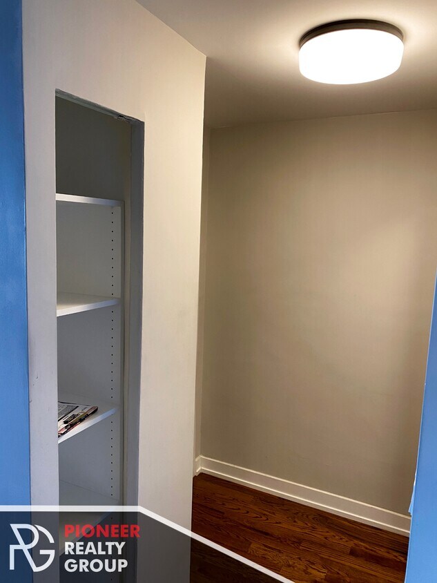 Foto principal - 5940 N Sheridan Rd
