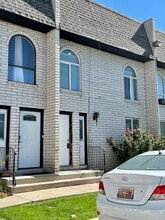 Building Photo - 1554 Monroe Blvd