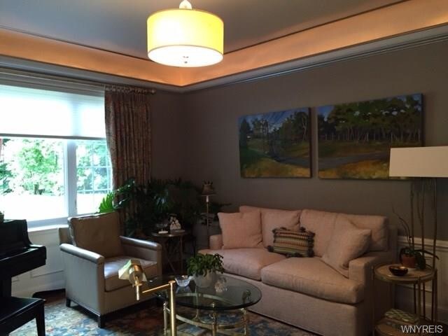 Foto del edificio - 128 Chapin Pkwy
