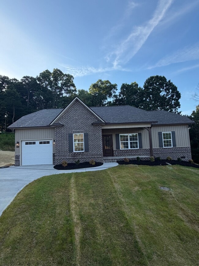 Building Photo - 2616 Parkers Mdw Ln