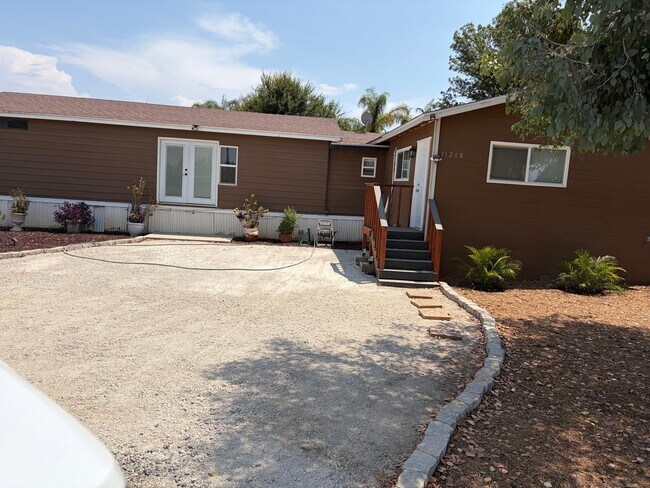 Foto del edificio - 31260 Saddleback Ln