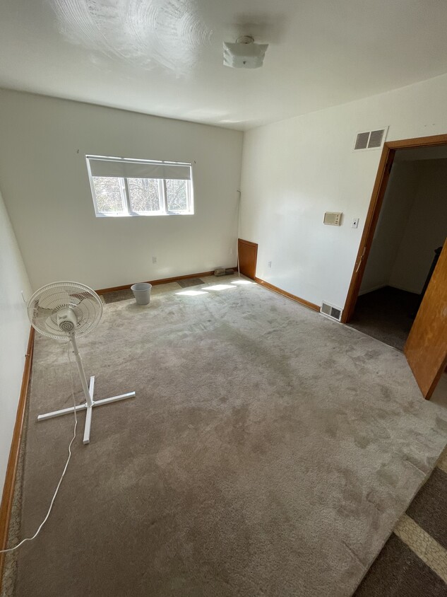 Primary Photo - 211 Copeland St
