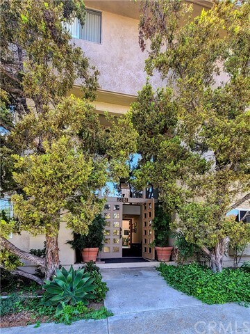 Building Photo - 2381 Via Mariposa W