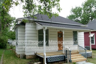 Building Photo - 1823 SW 2nd St