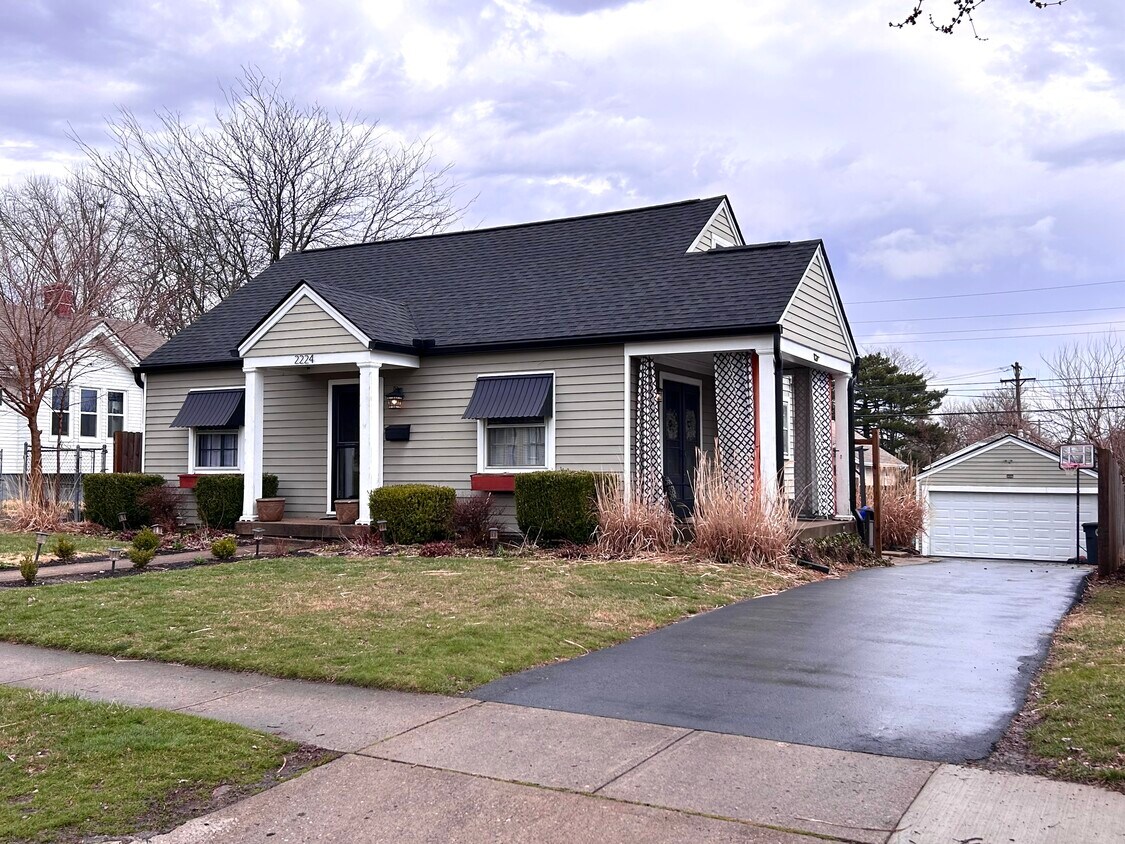 Primary Photo - 2224 Fauver Ave