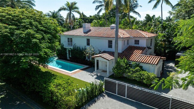 Building Photo - 140 N Hibiscus Dr