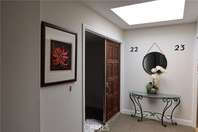 Foto del edificio - 2020 S Western Ave