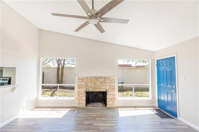 Foto del edificio - 10309 Burmaster Ln