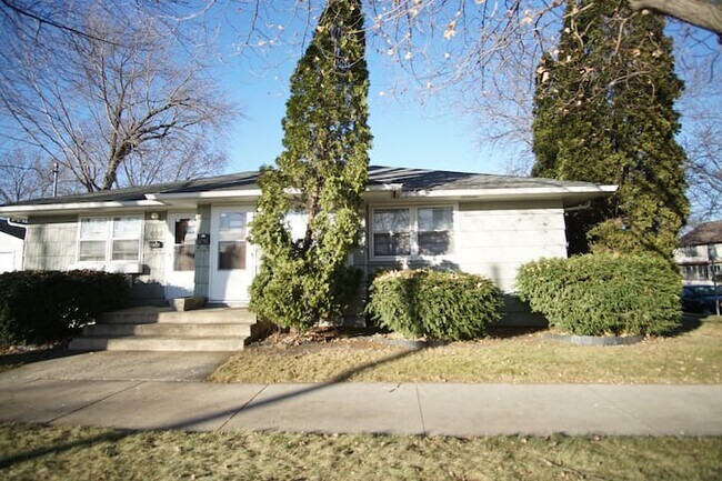 Foto del edificio - 605 2nd St NW