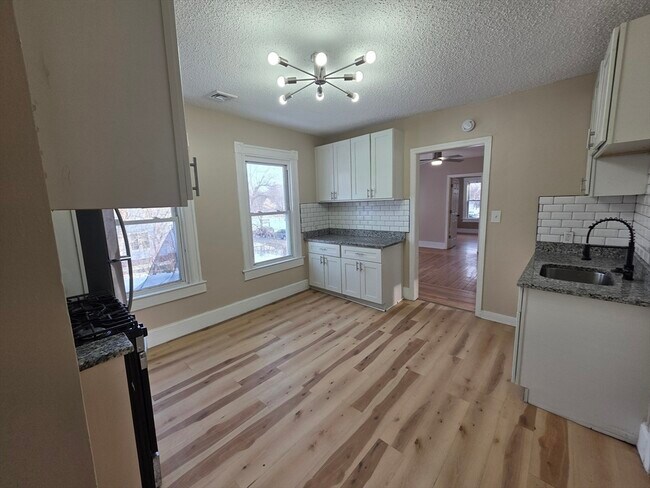 Foto del edificio - 184 King St