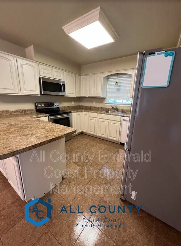 Foto del edificio - 405 Northview Ln