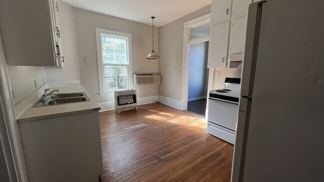 Foto del edificio - 1129 Rivermont, Unit 2