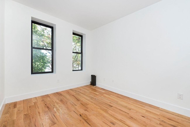 Foto del edificio - 1071 Cypress Ave