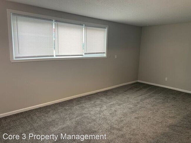 Building Photo - 2305 Cherry Hills Dr