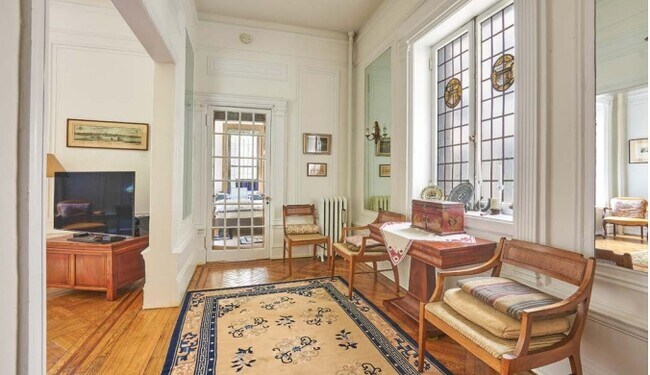 Interior Photo - 3 West 75 Street