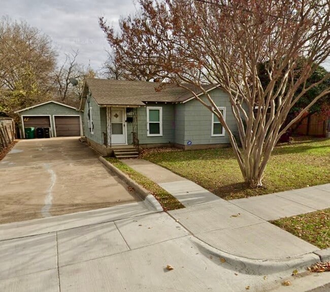 Photo - 3708 Kimbo Rd House