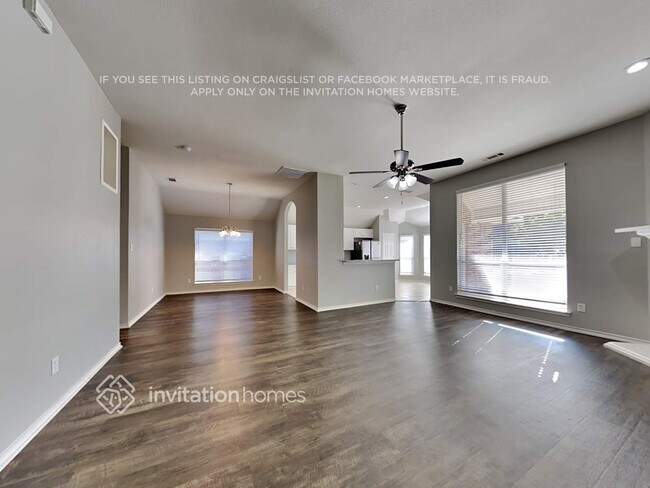 Building Photo - 2919 Crystal Way