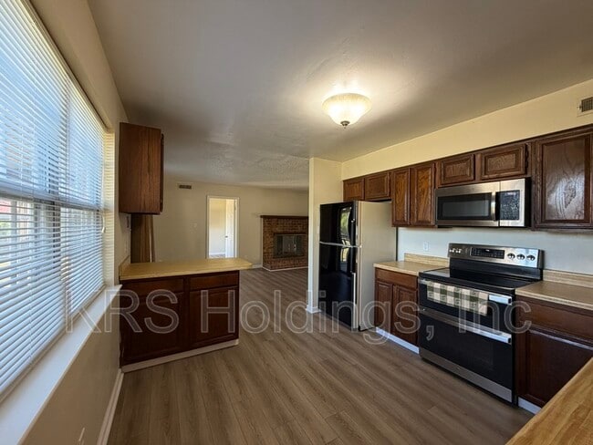 Building Photo - 917 Timber Creek Pl