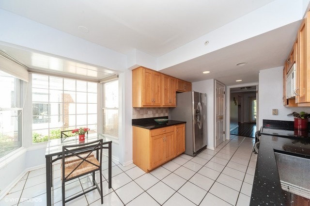 Primary Photo - 117 Rivershire Ln