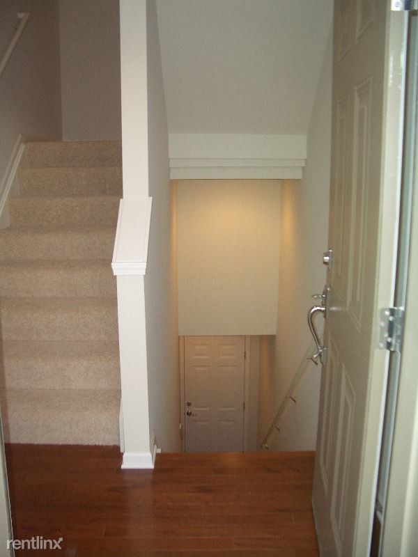 Building Photo - 2 br, 2 bath Condo - 28027 hopkins drive