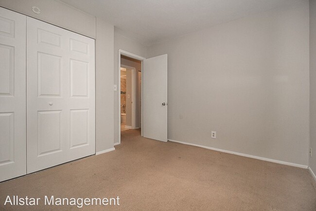 Building Photo - 3 br, 1.5 bath House - 13187 Richards Dr