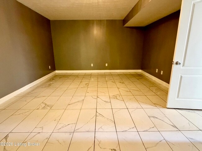 Foto del edificio - 10631 Dry Creek Way