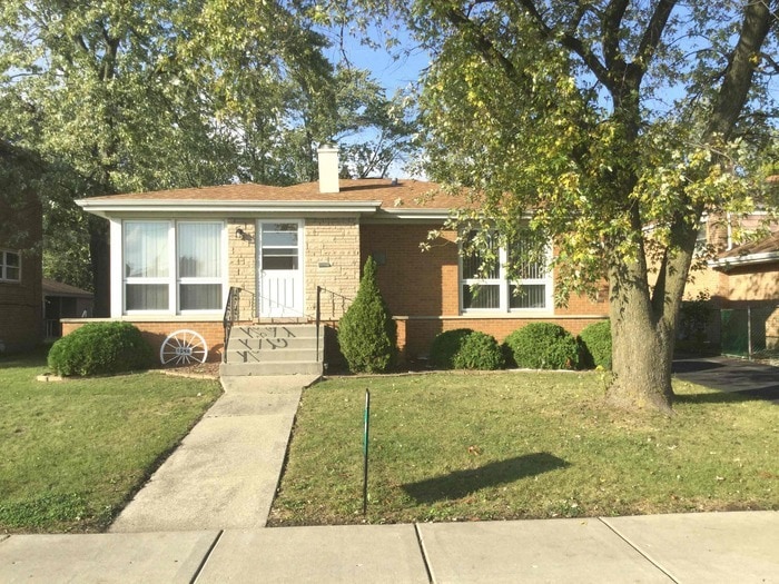 1048 E 161st Pl, South Holland, IL 60473 House Rental in South