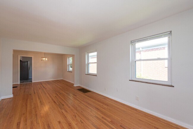 Foto del edificio - CHEVIOT - 3bed/2bath 1 car garage