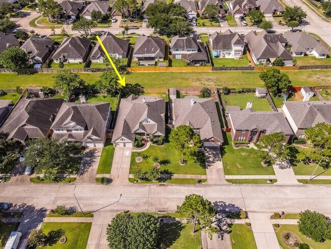 Foto del edificio - 10418 Chelsea Brook Ln