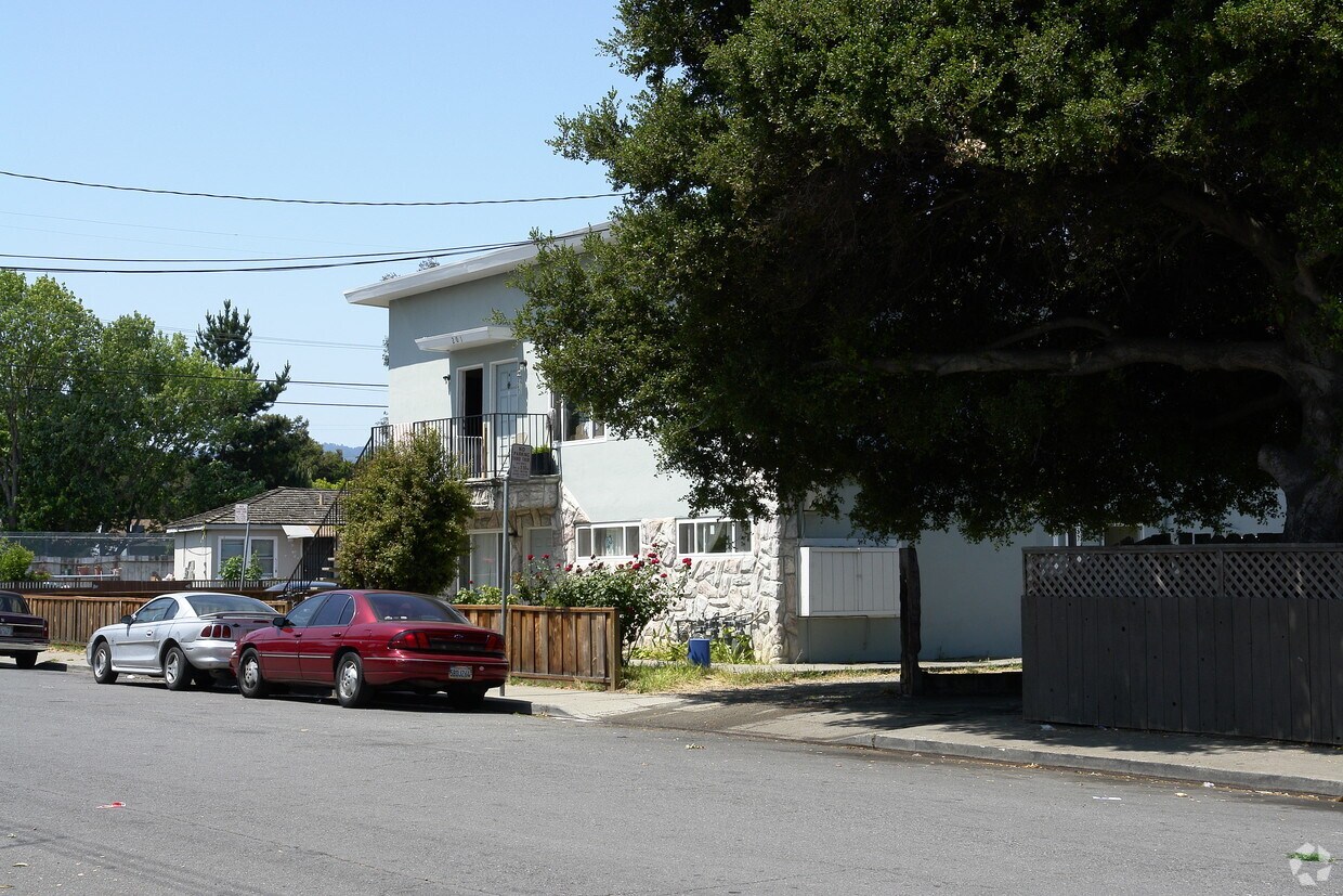 Building Photo - 201 3rd Ave