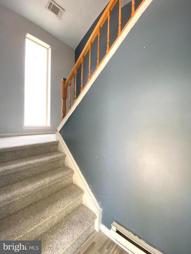 210 Foxmeadow Dr Unit CONDO 210, Royersford, PA 19468 Room for Rent