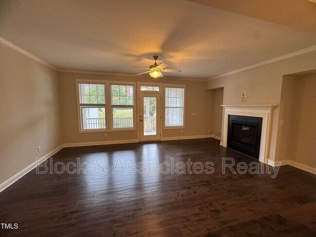 Building Photo - 1215 Alston Forest Dr