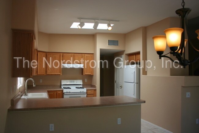 Building Photo - 3329 W Quail Haven Cir