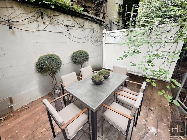 Building Photo - Luxury 1 Bedroom Duplex with Private Outdo...