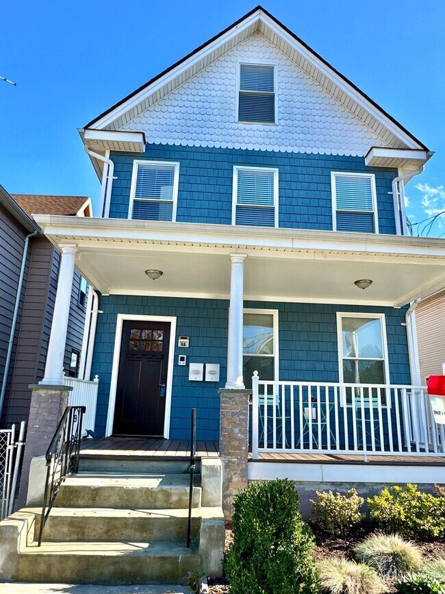 Vista frontal - 66 Atlantic St