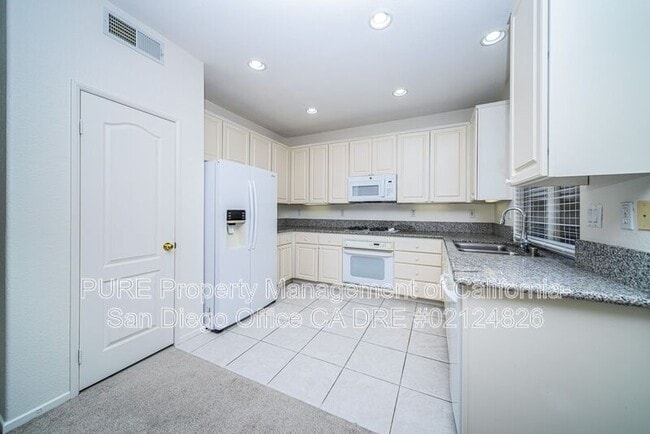 Building Photo - 10844 Corte De Marin