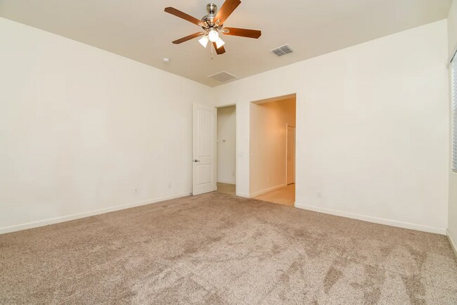 Building Photo - 19270 E Thornton Rd