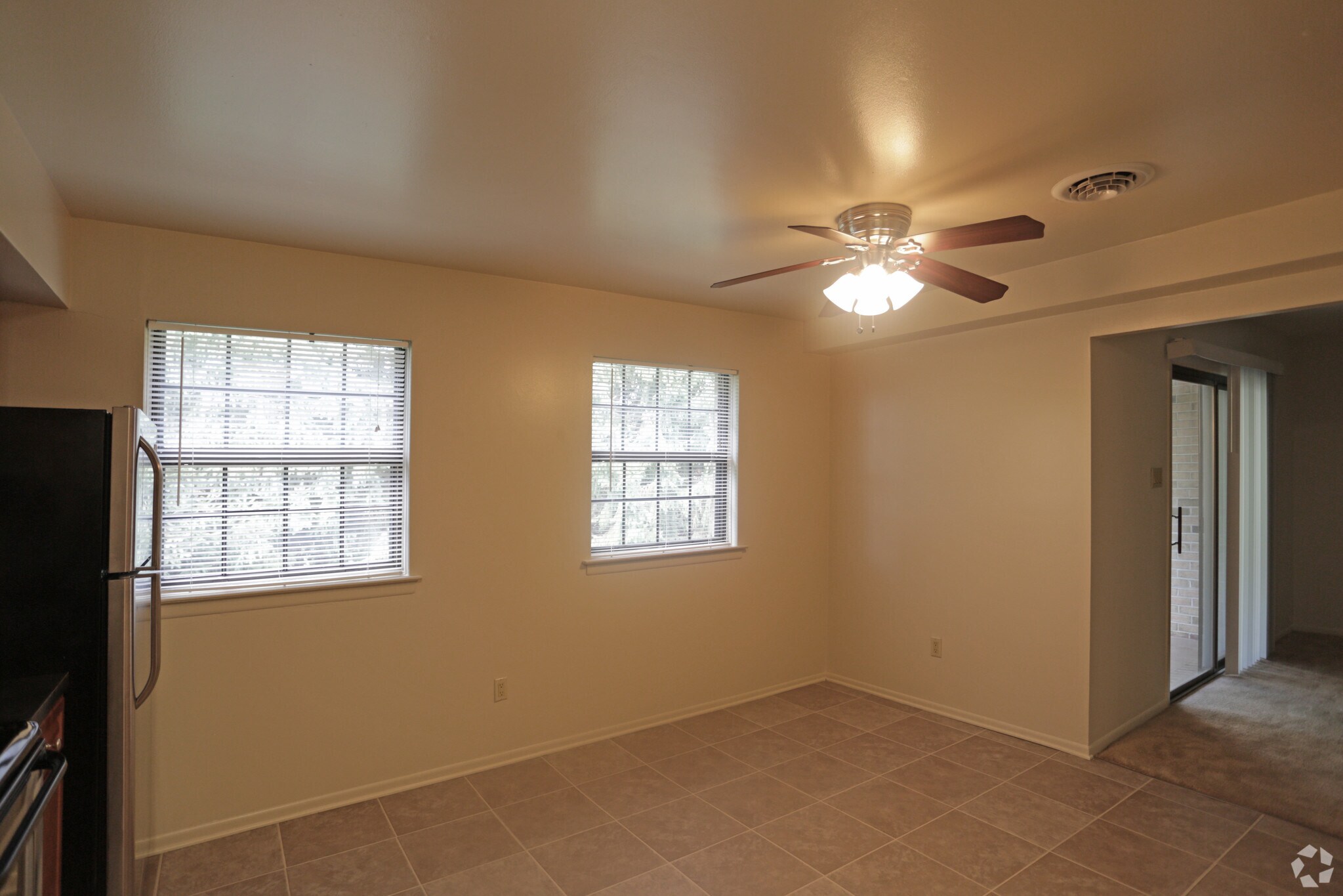 Bridle Path Apartments photo 2