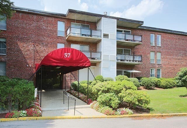Foto del edificio - 57 Broadlawn Park