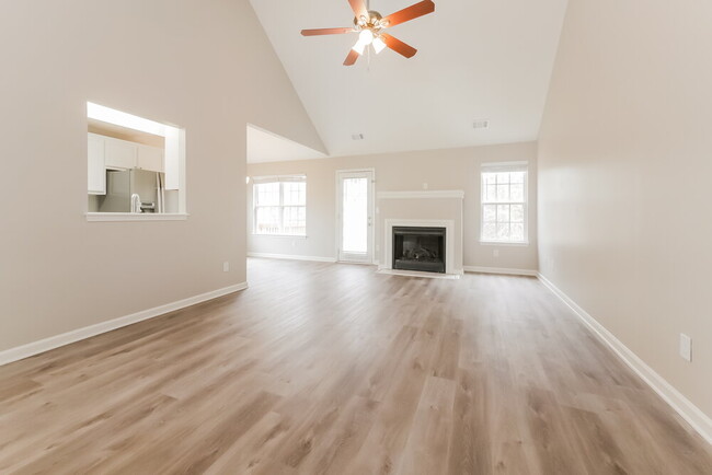 Foto del edificio - 7632 Summit Trail