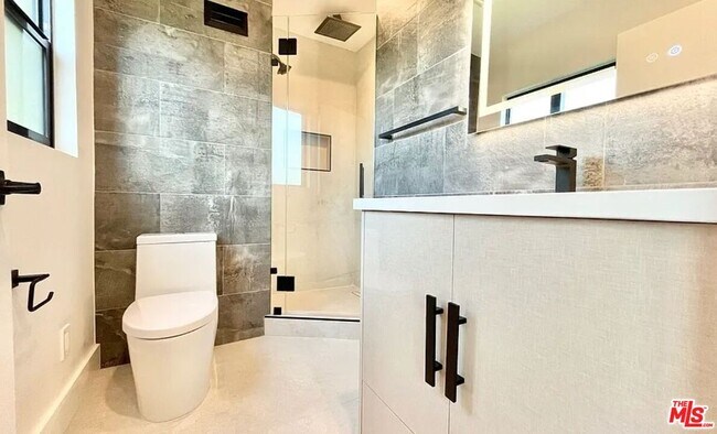 Foto del edificio - 1444 S Crescent Heights Blvd